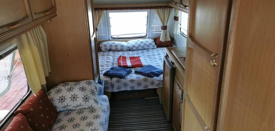 Sea Caravan On The Beach Kiten  Exterior photo